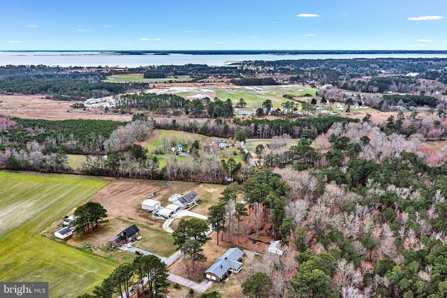 9829 LINE FENCE RD, Hayes, VA 23072