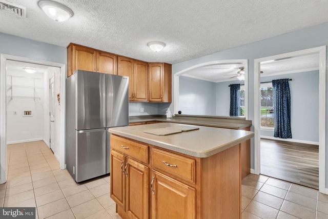 9829 LINE FENCE RD, Hayes, VA 23072