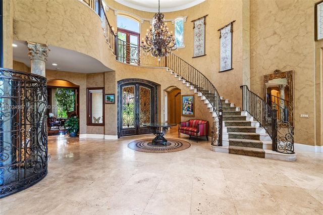 832 Harbour Isle Place, North Palm Beach, FL 33410