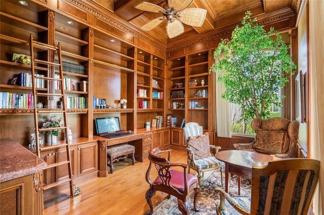 832 Harbour Isle Place, North Palm Beach, FL 33410