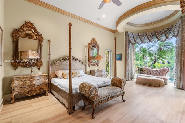 832 Harbour Isle Place, North Palm Beach, FL 33410