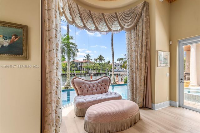 832 Harbour Isle Place, North Palm Beach, FL 33410