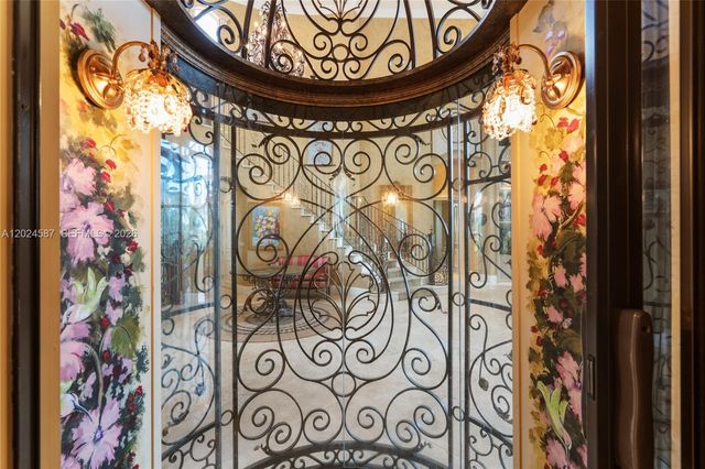832 Harbour Isle Place, North Palm Beach, FL 33410