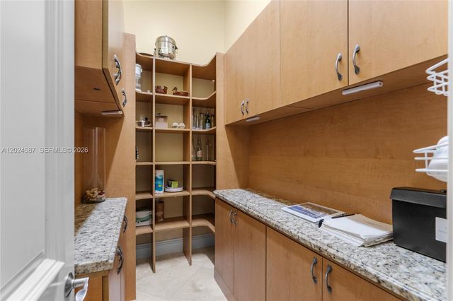 832 Harbour Isle Place, North Palm Beach, FL 33410
