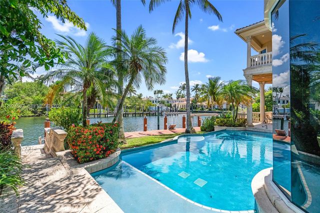 832 Harbour Isle Place, North Palm Beach, FL 33410