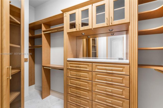 832 Harbour Isle Place, North Palm Beach, FL 33410