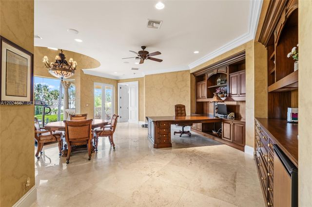 832 Harbour Isle Place, North Palm Beach, FL 33410