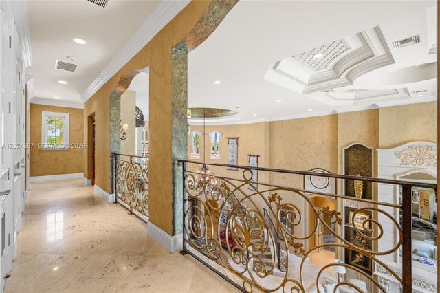 832 Harbour Isle Place, North Palm Beach, FL 33410