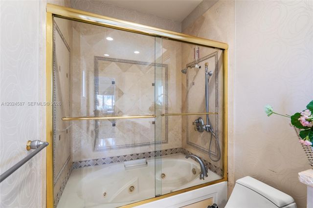832 Harbour Isle Place, North Palm Beach, FL 33410