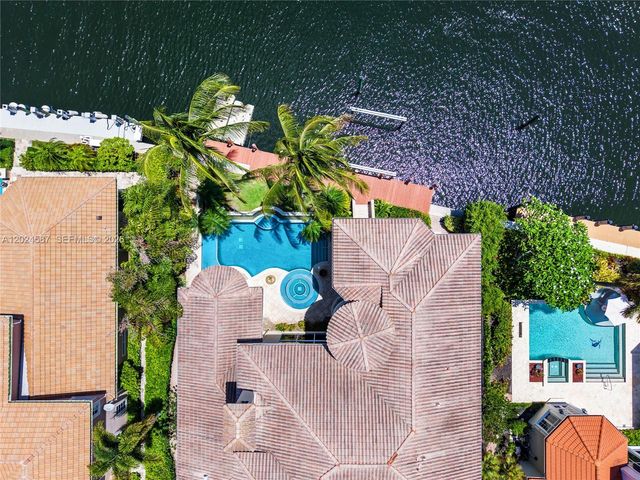 832 Harbour Isle Place, North Palm Beach, FL 33410