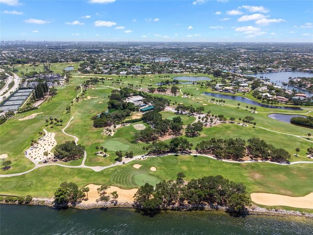 832 Harbour Isle Place, North Palm Beach, FL 33410