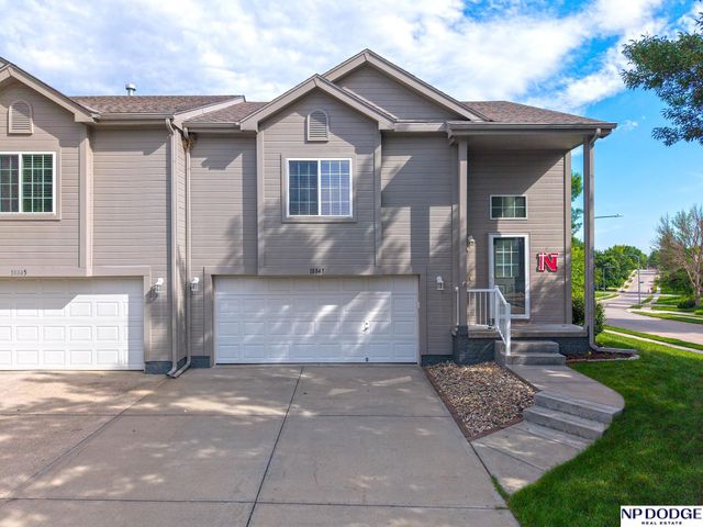 18847 Jacobs Circle, Omaha, NE 68135