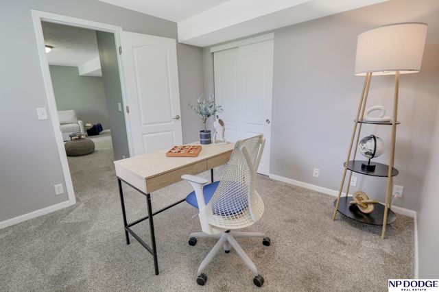 18847 Jacobs Circle, Omaha, NE 68135