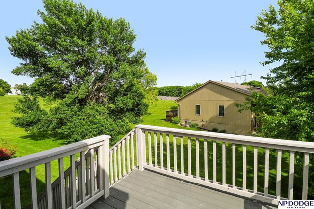 18847 Jacobs Circle, Omaha, NE 68135