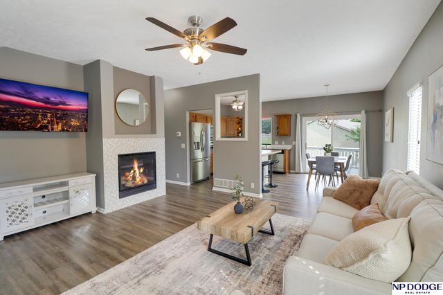 18847 Jacobs Circle, Omaha, NE 68135