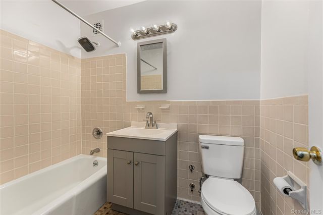 101 Highland Avenue 4R, Yonkers, NY 10705