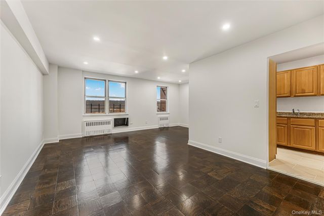 101 Highland Avenue 4R, Yonkers, NY 10705