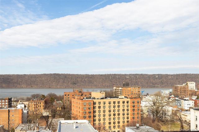 101 Highland Avenue 4R, Yonkers, NY 10705