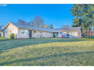 -1 N DWIGHT Ave, Portland, OR 97203