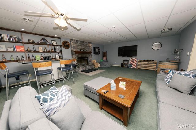 1541 Lakeshore Drive, Owensville, MO 65066