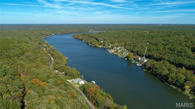 1541 Lakeshore Drive, Owensville, MO 65066