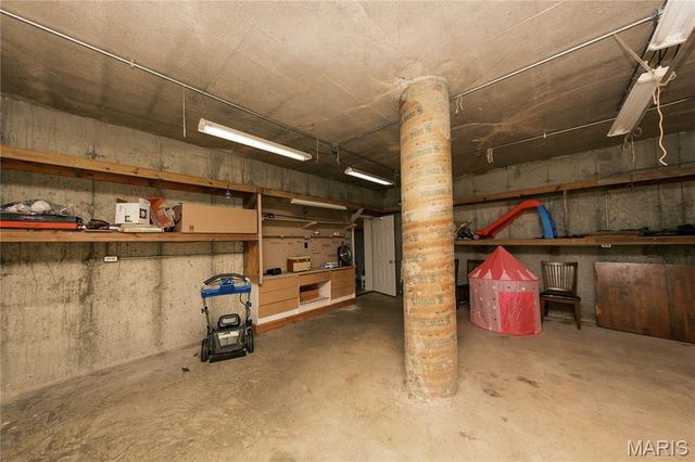 1541 Lakeshore Drive, Owensville, MO 65066