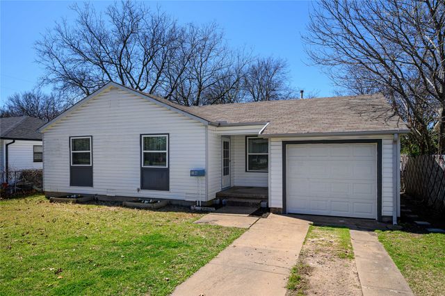 2106 N Alexander Street, Sherman, TX 75092