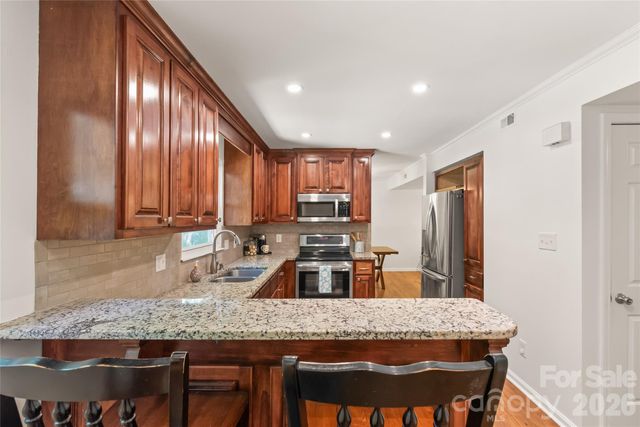 425 Regency Drive, Charlotte, NC 28211