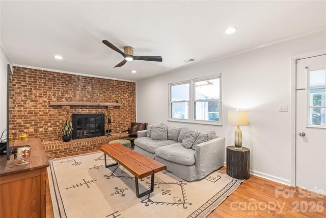 425 Regency Drive, Charlotte, NC 28211