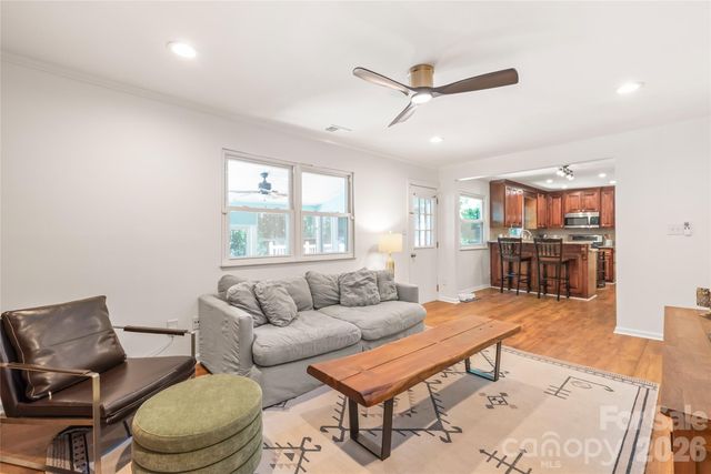 425 Regency Drive, Charlotte, NC 28211