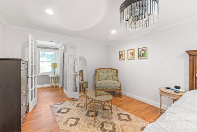 425 Regency Drive, Charlotte, NC 28211