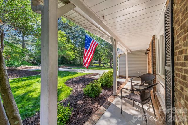 425 Regency Drive, Charlotte, NC 28211