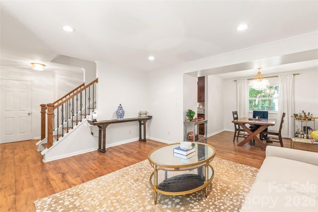 425 Regency Drive, Charlotte, NC 28211