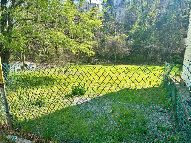 000 McClure Ave, Brighton Heights, PA 15212