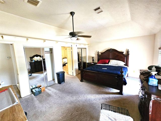 1021 Glenview Drive, Pearland, TX 77581