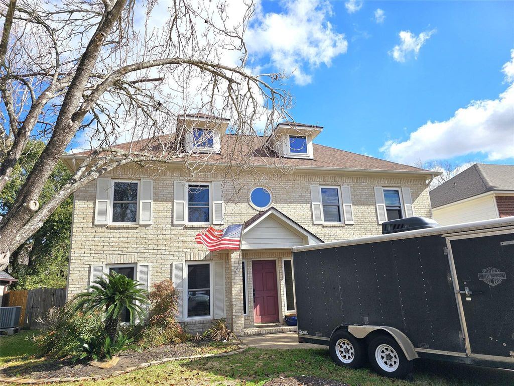 1021 Glenview Drive, Pearland, TX 77581