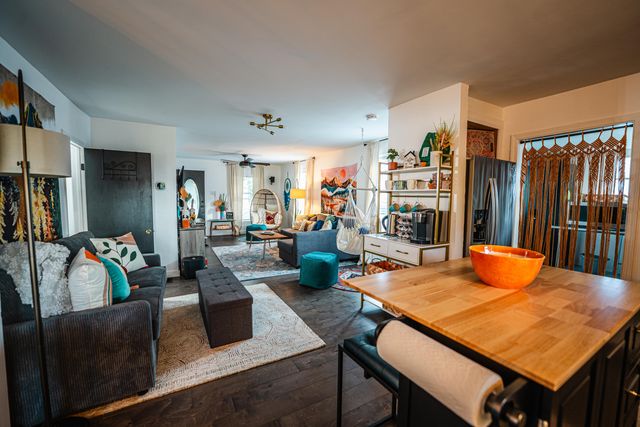 305 W Oklahoma Street, Branson, MO 65616