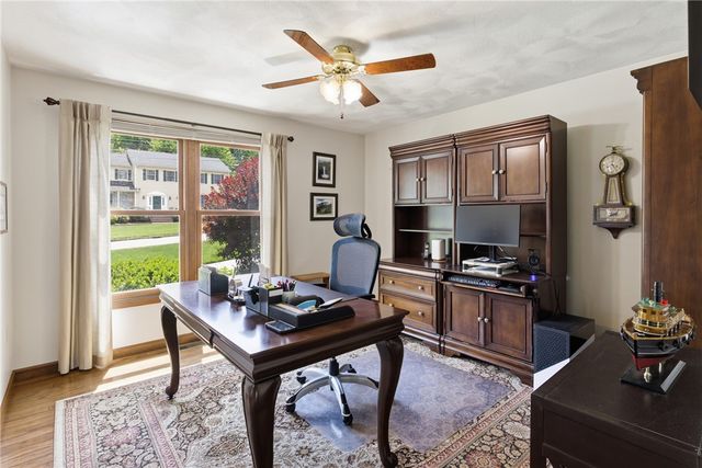 4 High Ridge Drive, Lincoln, RI 02865