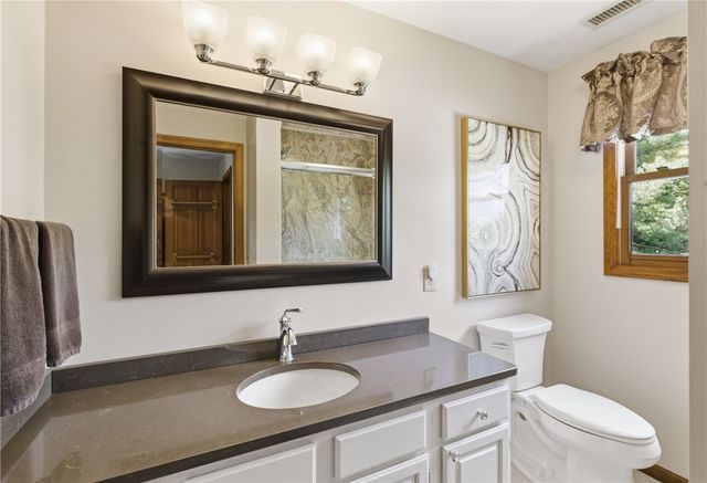 4 High Ridge Drive, Lincoln, RI 02865