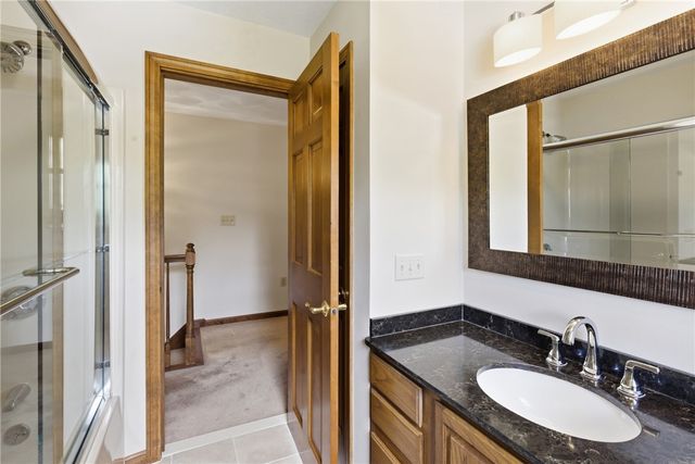 4 High Ridge Drive, Lincoln, RI 02865