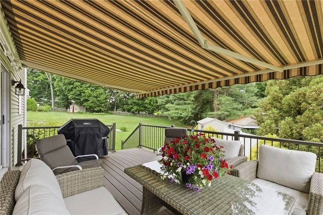 4 High Ridge Drive, Lincoln, RI 02865