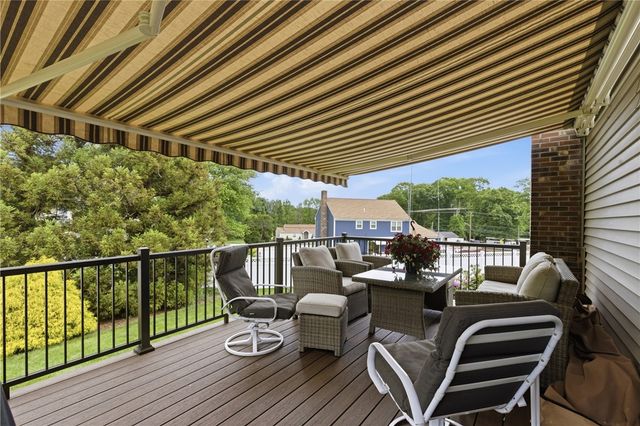 4 High Ridge Drive, Lincoln, RI 02865