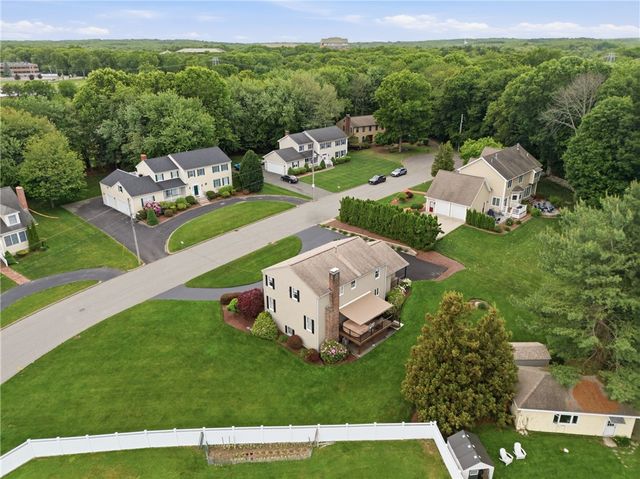 4 High Ridge Drive, Lincoln, RI 02865
