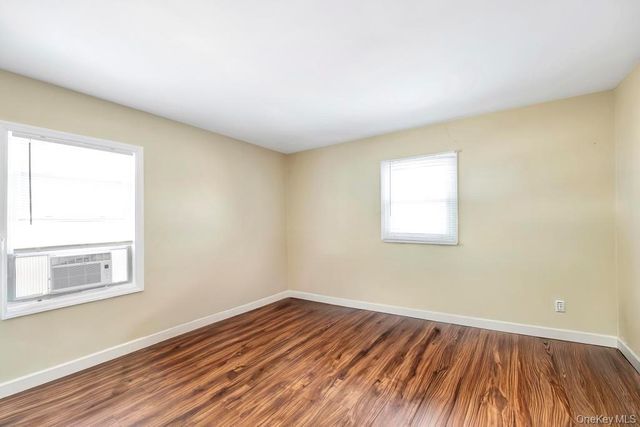 32 Longfellow Avenue, Westbury, NY 11590