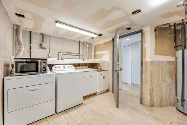 32 Longfellow Avenue, Westbury, NY 11590