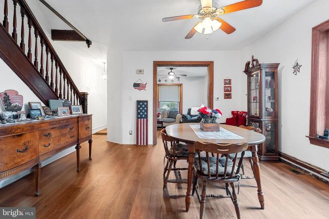 56 E FAIRVIEW AVE, Sellersville, PA 18960