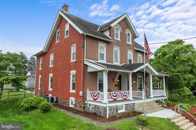 56 E FAIRVIEW AVE, Sellersville, PA 18960