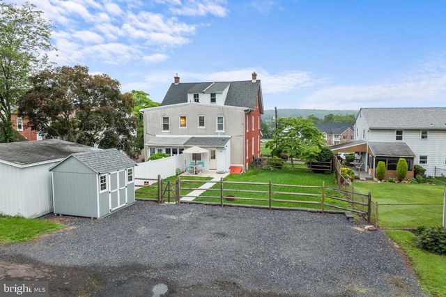 56 E FAIRVIEW AVE, Sellersville, PA 18960