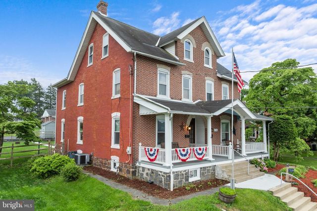 56 E FAIRVIEW AVE, Sellersville, PA 18960