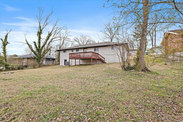 732 Roberta Drive, Rossville, GA 30741